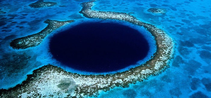 Great-Blue_Hole-Belize